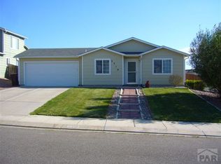 2218 Longhorn Dr, Pueblo, CO 81008