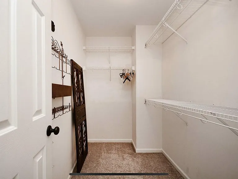 614 Glassyrock Ct — Photo 21