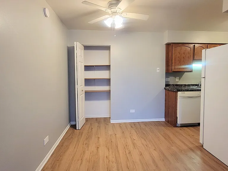 Sandalwood Dr — Photo 6
