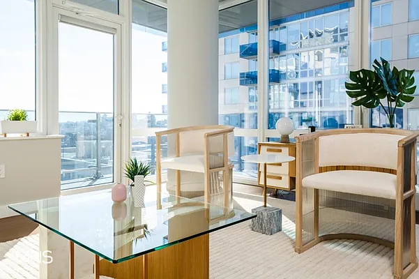 Rented by MNS Marketing | media 32