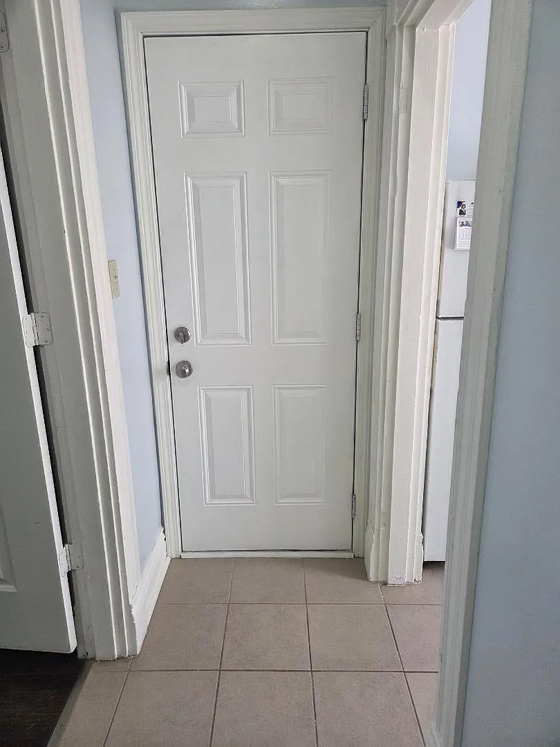 1558 Bardstown Rd - Apartment 3 — Photo 2
