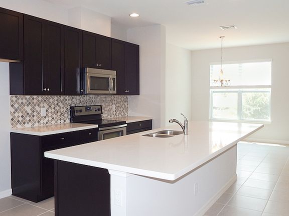 Northlake at Ovation - Regina II Interior Image 4