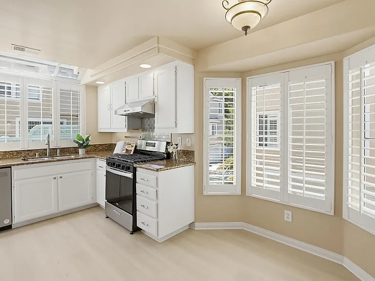 12922 Carmel Creek Rd #32 — Photo 17