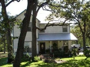 201 Joe Sayers St, Elgin, TX 78621