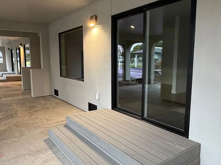 Sunrise Villas Apartments — Photo 28