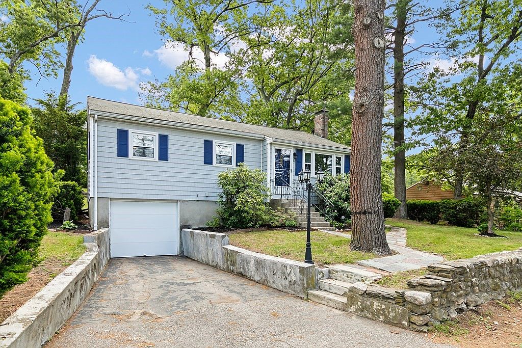 81 Pond St, Franklin, MA 02038 Zillow