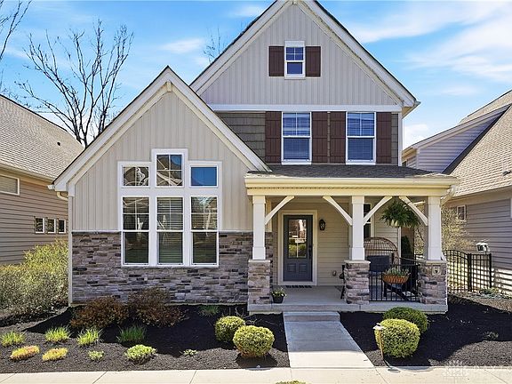 3rd image of 802 Monarch Ct