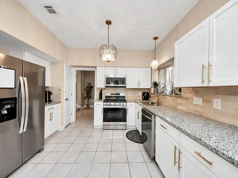 12334 Misty Laurel Dr — Photo 11