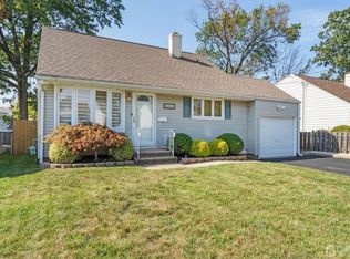 205 Brown Ave, Iselin, NJ 08830