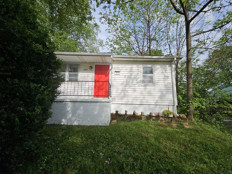 1st image of 141 S Lincoln Ave