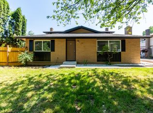 218 Ellingson Dr APT A, Pacific, WA 98047