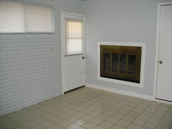 5th image of 3734 Claiborne Ave