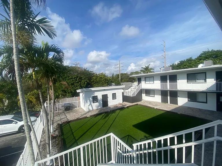 2331 Arthur St #5 — Photo 17
