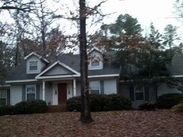 1300 Country Club Dr, Union Point, GA 30669