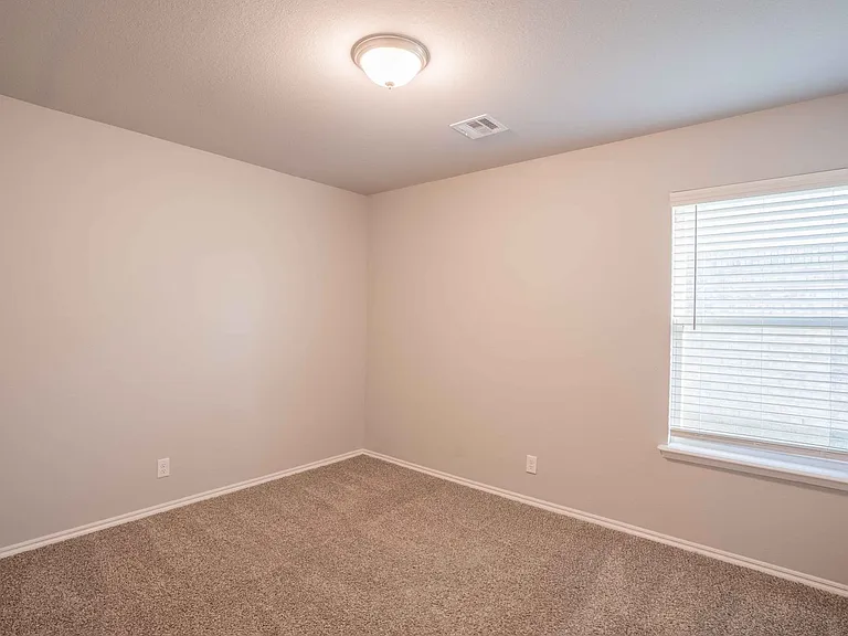 12505 N 130th East Ave — Photo 5
