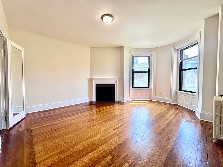 504 Beacon St #31U — Photo 2