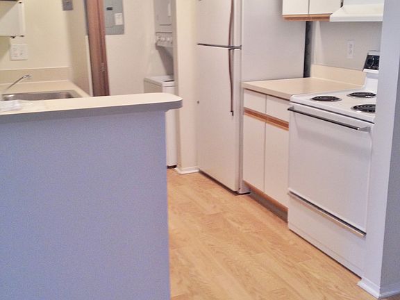 4th image of 13361 Pineview Way APT 106