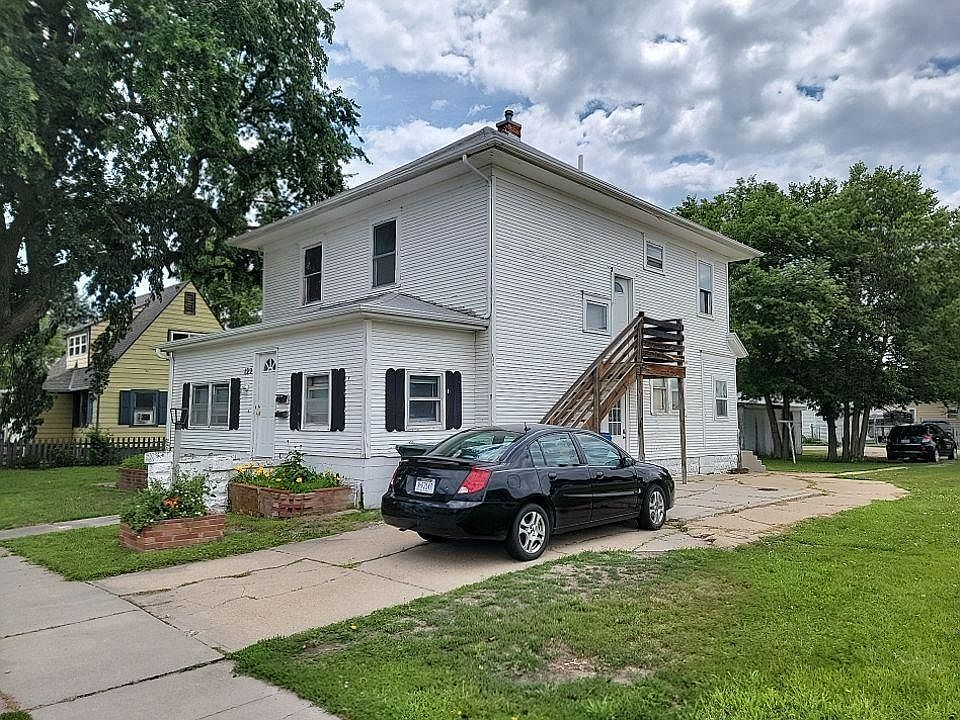 1st image of 122 W 29th St #2