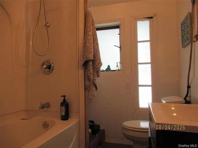 463 Mountain Rd — Photo 11