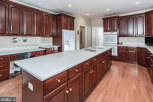 35 Pettit Pl — Photo 9