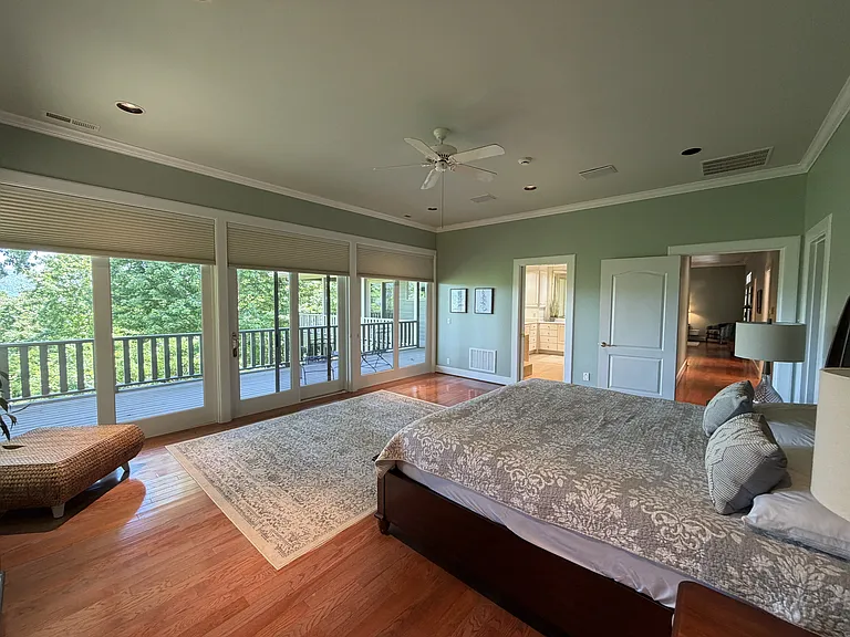139 Summit Dr — Photo 16