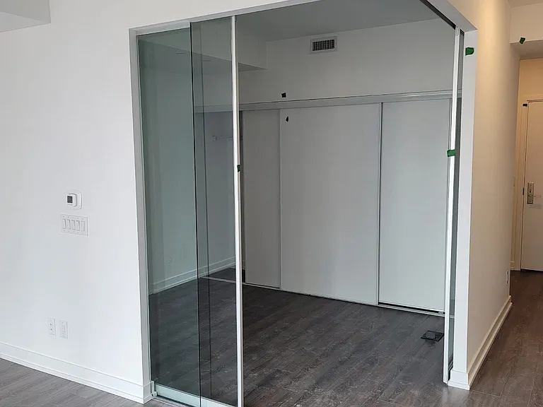 20 Edward St #923 — Photo 8
