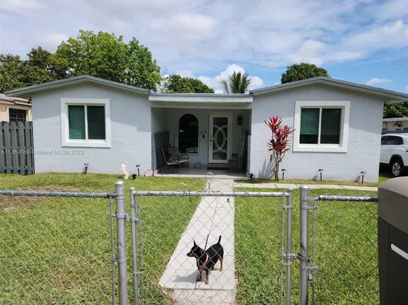 215 NE 160th St, North Miami Beach, FL 33162