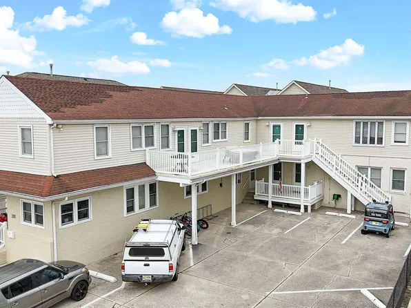 231 W Buttercup Rd #E, Wildwood, NJ 08260
