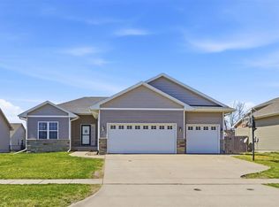 125 N Sunset Dr, North Liberty, IA 52317