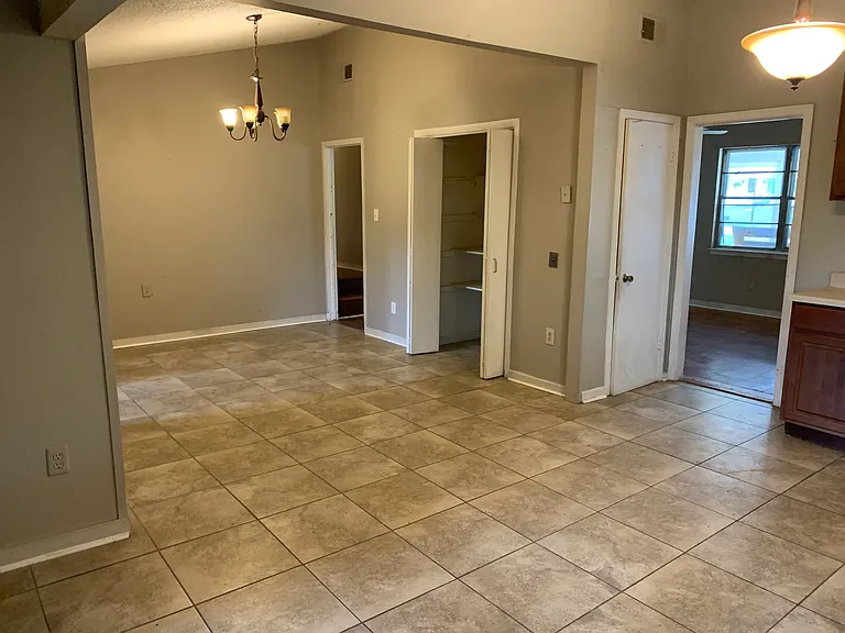 1527 Bennington Cv — Photo 19