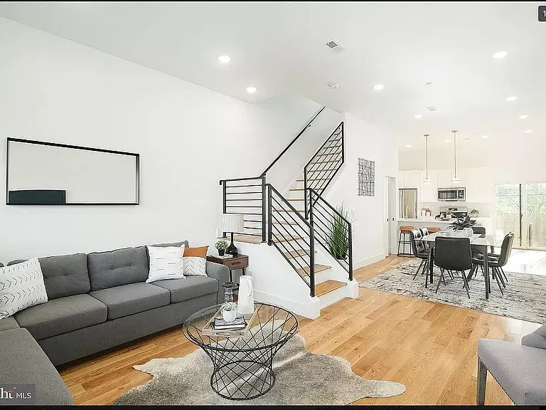 3856 Pennsgrove St — Photo 4
