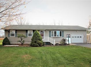 15736 Bridge Rd, Kent, NY 14477