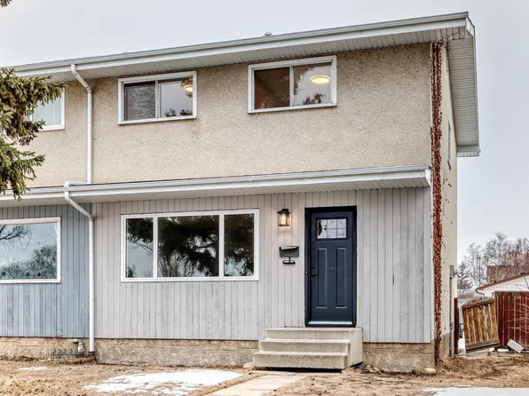 6808 149th Ave NW, Edmonton, AB T5C 2V2