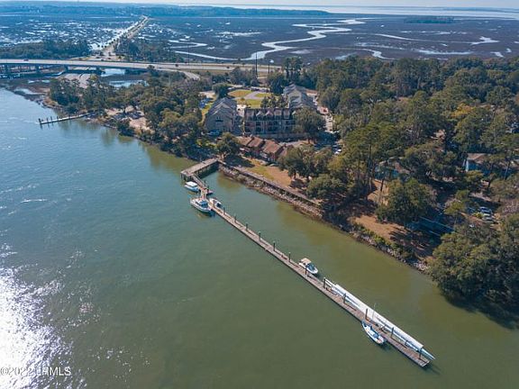 5th image of 94 Battery Creek Club Dr