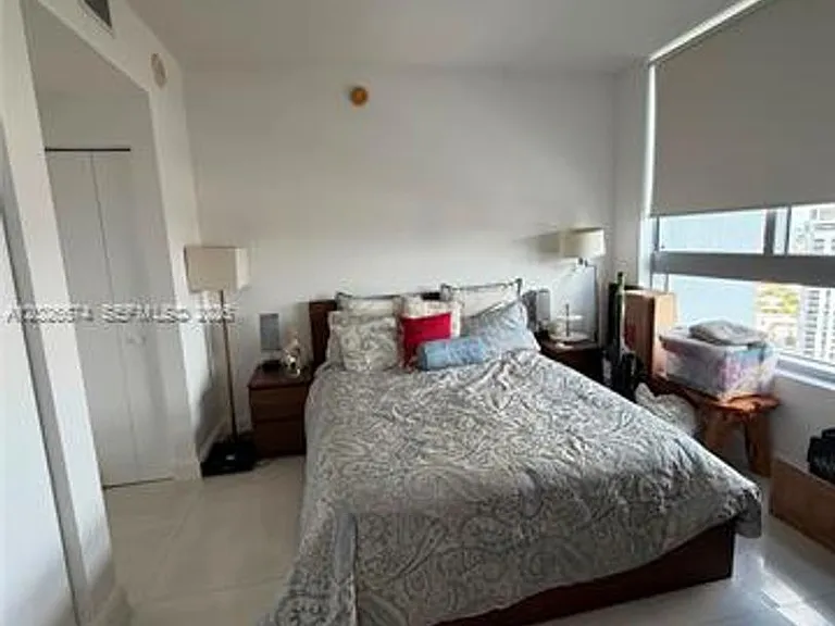 90 SW 3rd St #4006 — Photo 14