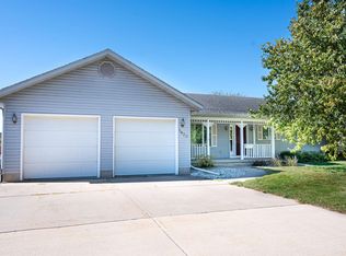 1920 Blue Mounds St, Black Earth, WI 53515