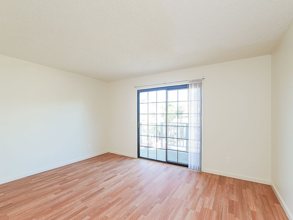 3-photo-Dining-Room-