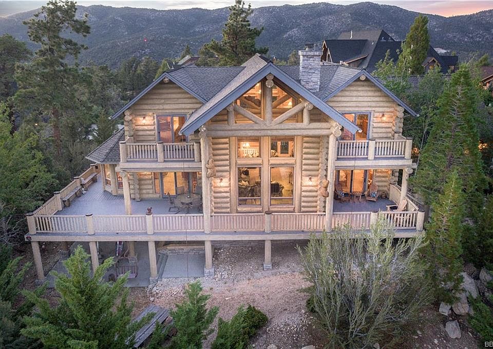 1st image of 359 Starlight Cir