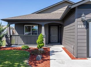 1699 Lantana Ave, Richland, WA 99352
