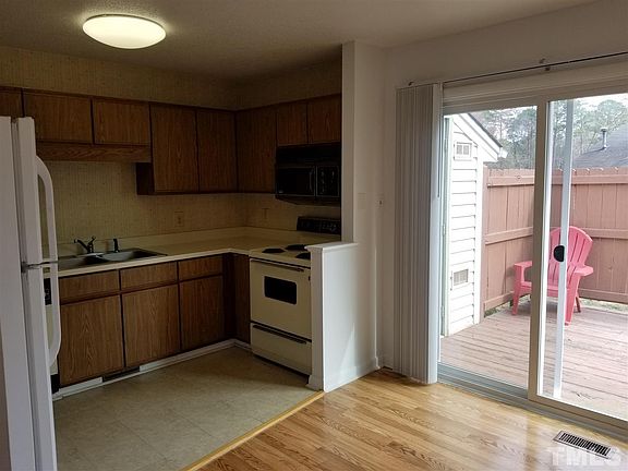 4th image of 5931 Westcreek Pl