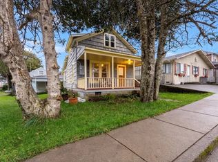 461 3rd Ave, Seaside, OR 97138