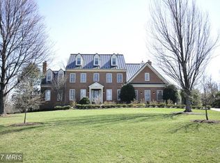 19145 Foxgreen Cir, Leesburg, VA 20175