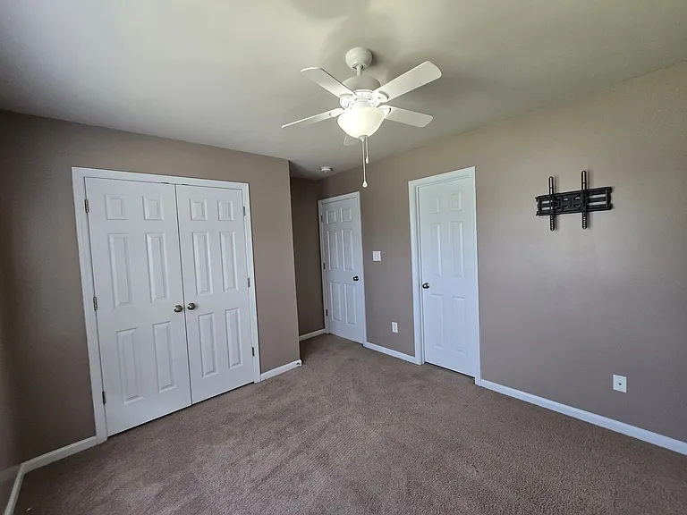 2012 Sir Michael Dr — Photo 19