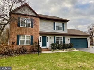 150 Winston Dr, York, PA 17408