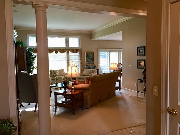 Foyer view to Great Room
