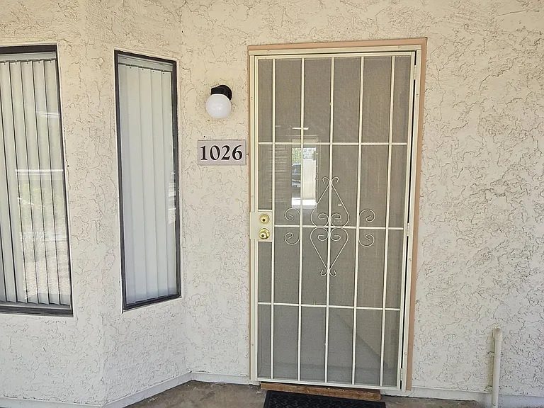 5518 E Lindstrom Ln #1026 — Photo 2
