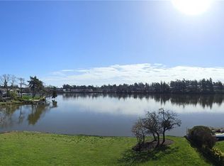 6 Werra Lndg, View Royal, BC