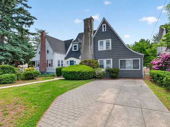 115 Fenno St, Quincy, MA 02170