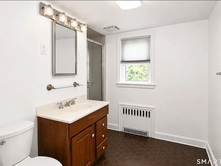 1030 Jennings Rd — Photo 15