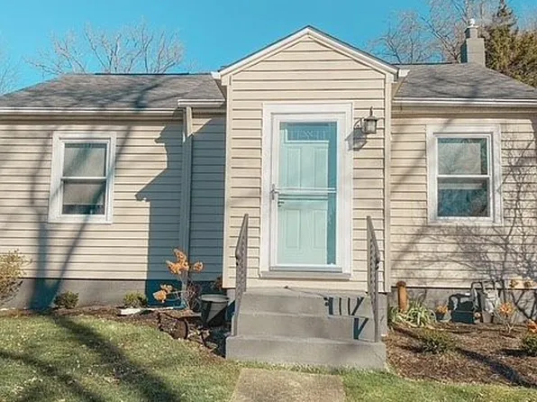 429 Parkside Dr, Erie, PA 16511